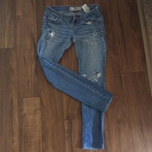 hollister distressed jeans